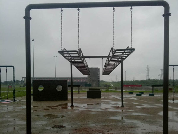 300米障礙器材