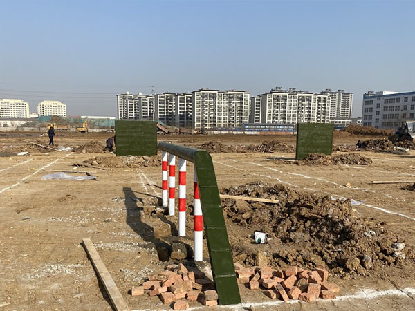 400米障礙器材